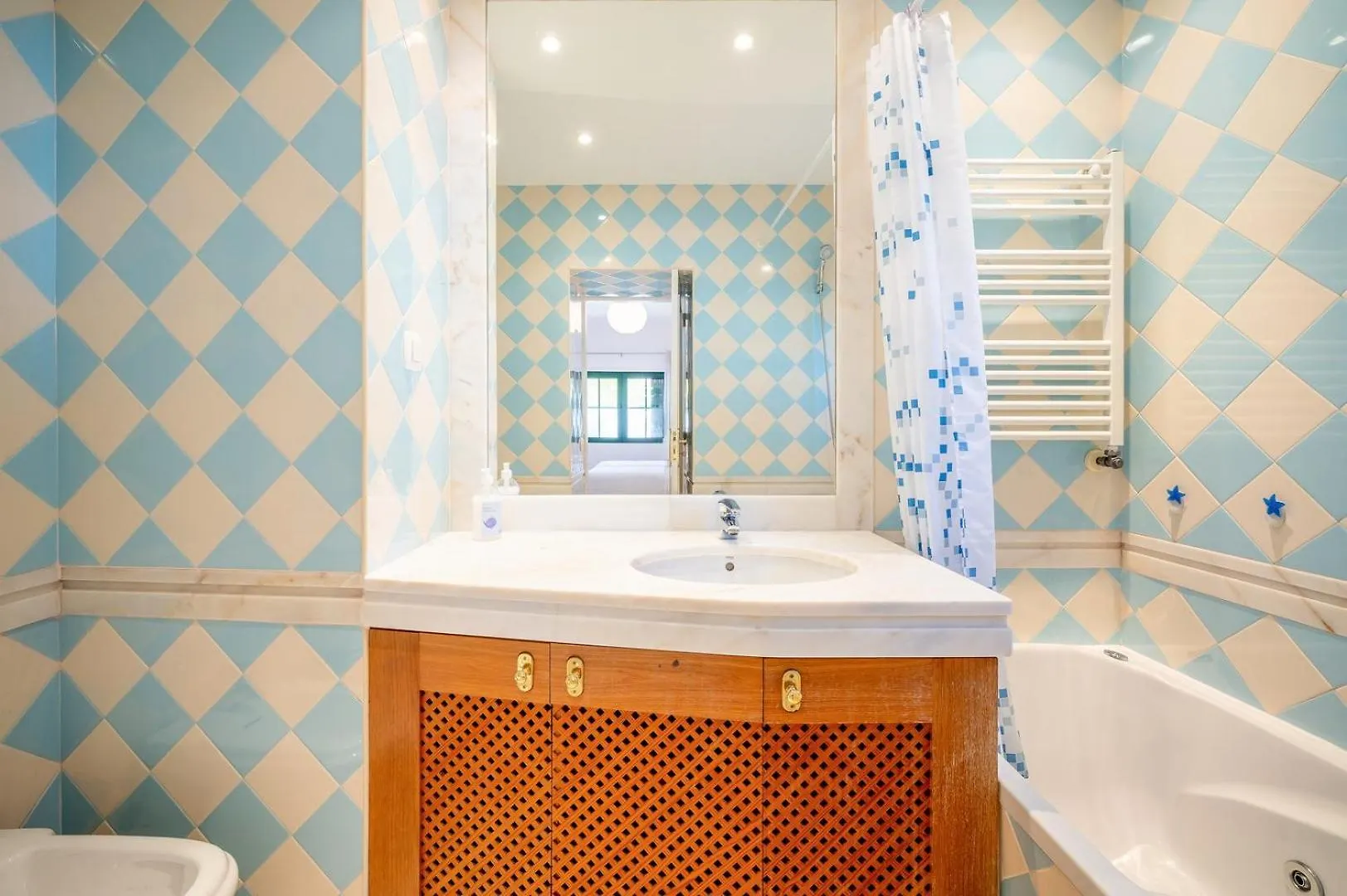 Guestready - Near Carcavelos Beach 0*, Carcavelos (Lisbon)